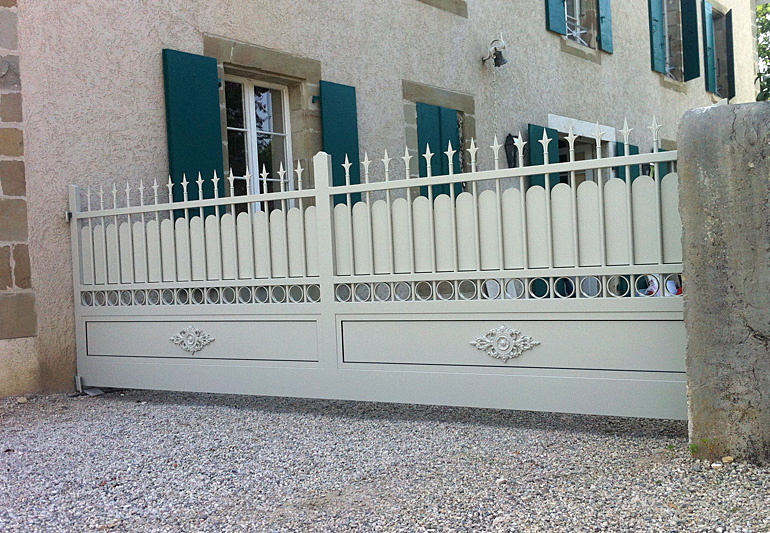 Portail auto-portant