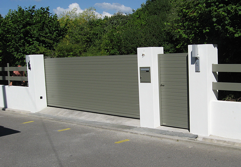 Portail auto-portant