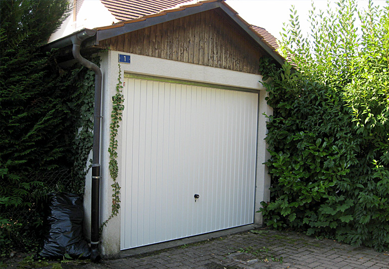 Porte de garage basculante