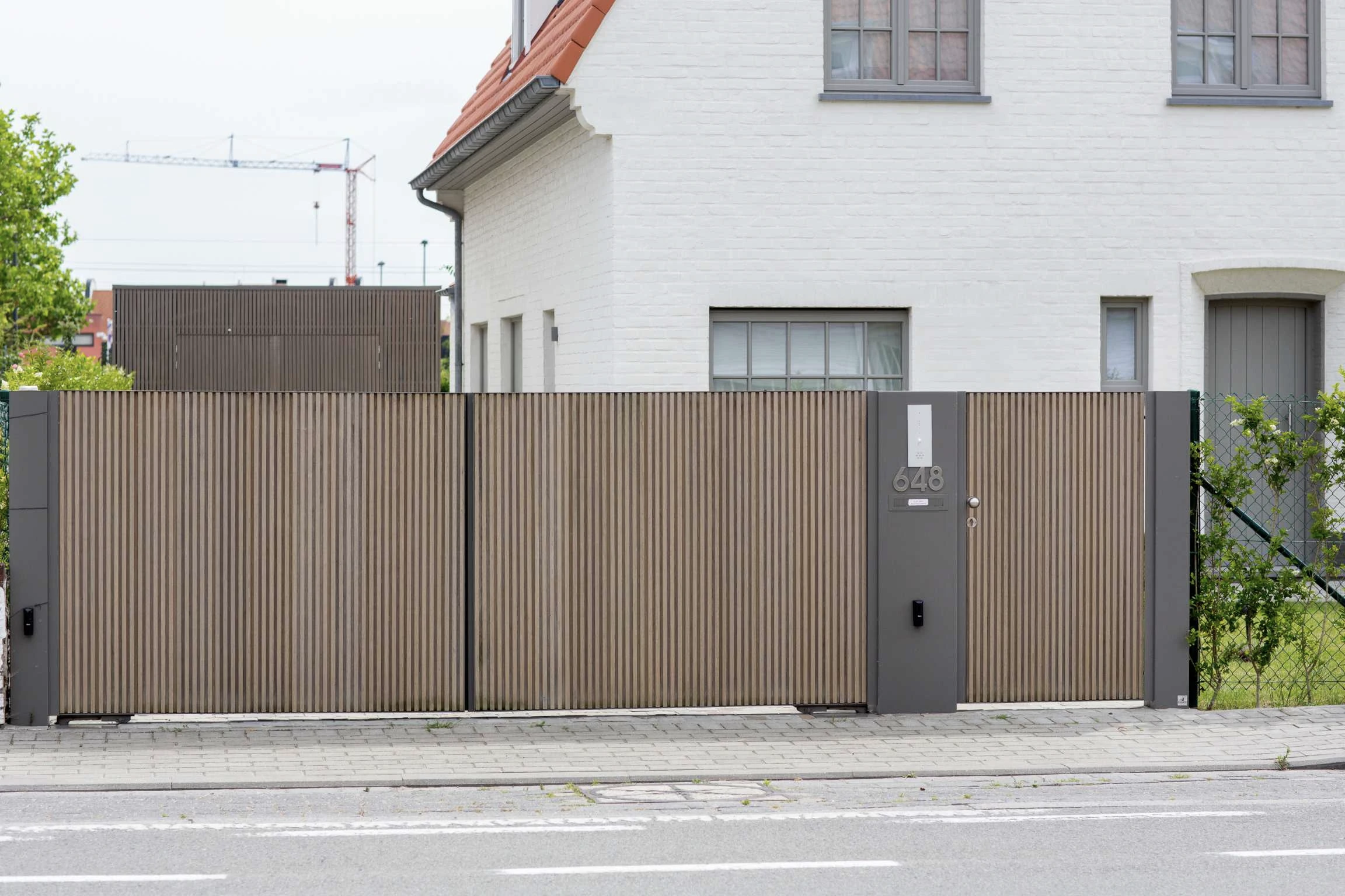 Inspiration-portail-Pouleyn-aluminium-bois-alu-053 Portails Pouleyn